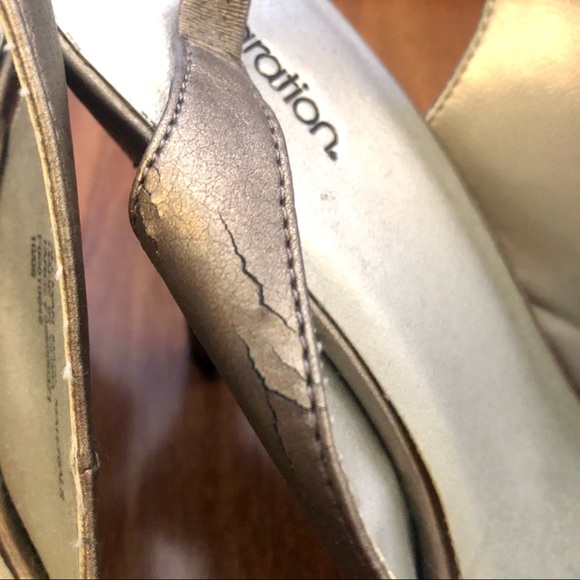 Xhilaration Silver Heels Ruffle Top Size 6 - Picture 5 of 13